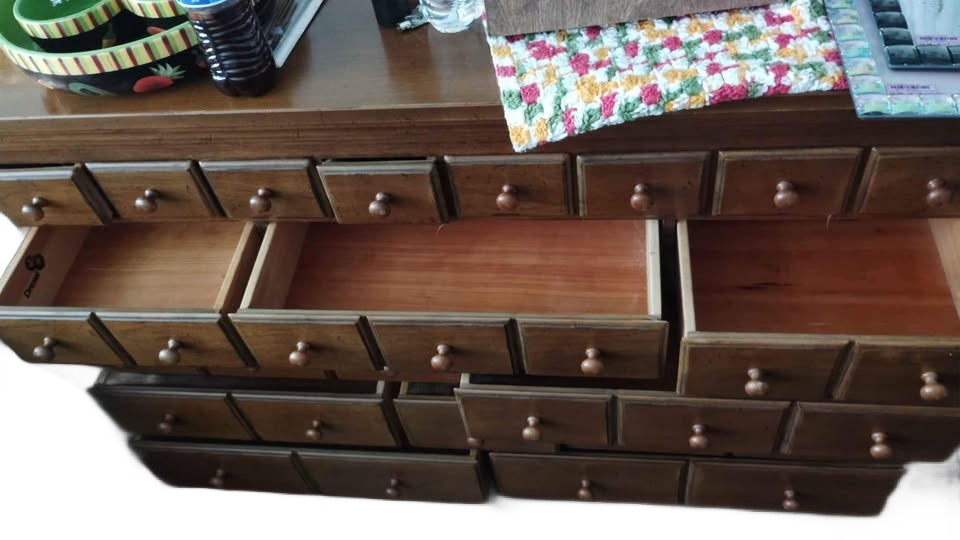 18 drawer apothecary dresser