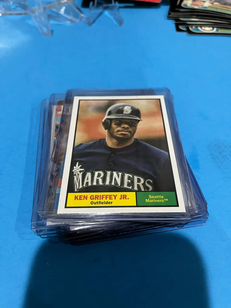 Ken Griffey Jr. Trading Cards Lot of 3