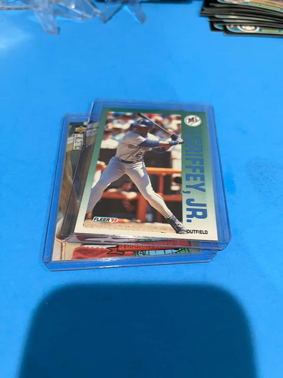 Ken Griffey Jr. Trading Cards Lot of 4