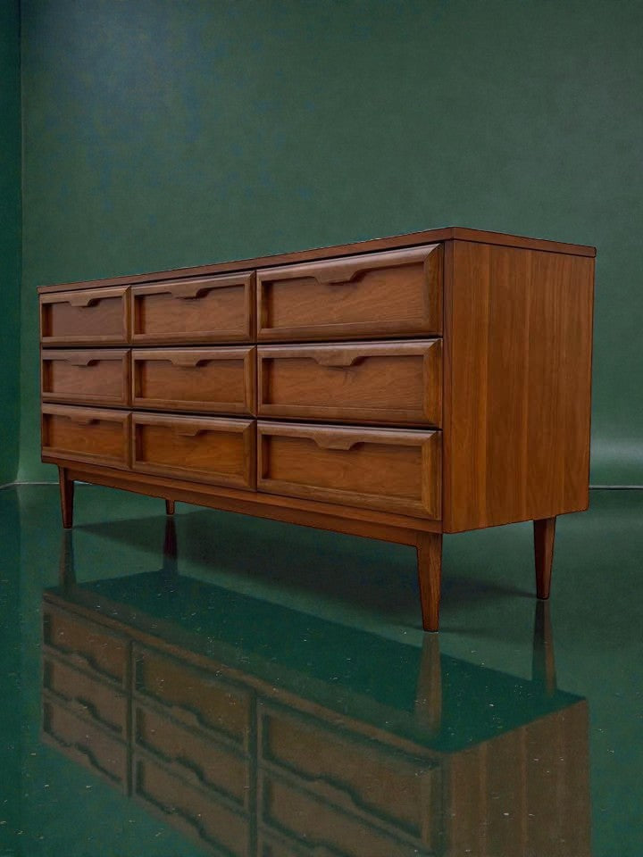 Bassett MCM dresser