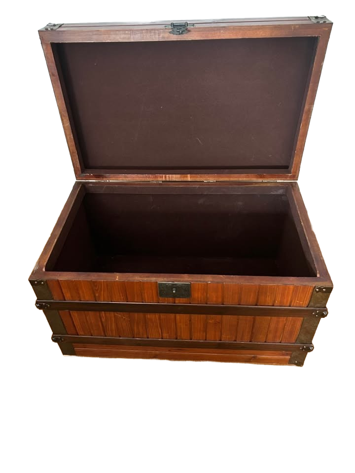 Decorative storage trunk