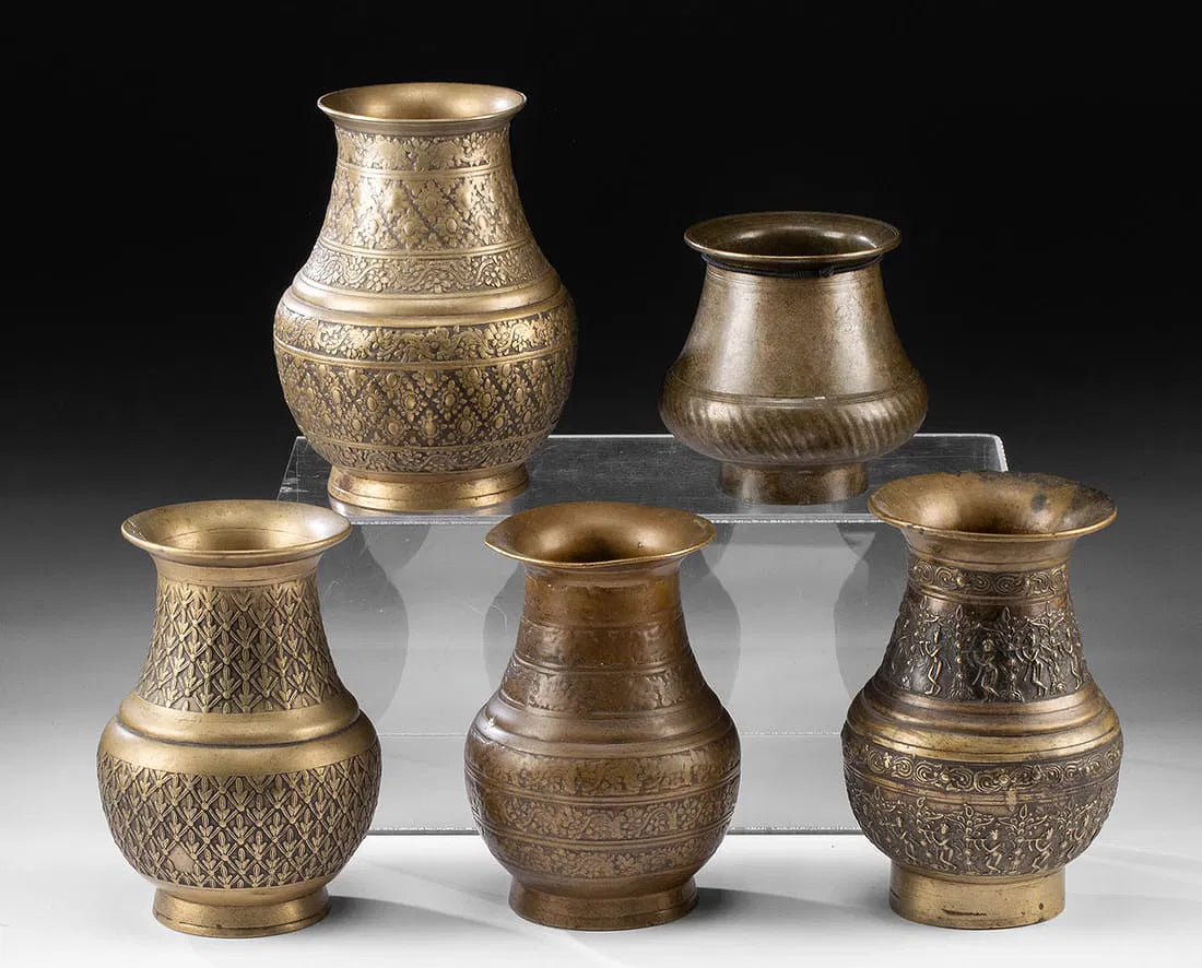 Nepalese - Vases & Garnitures