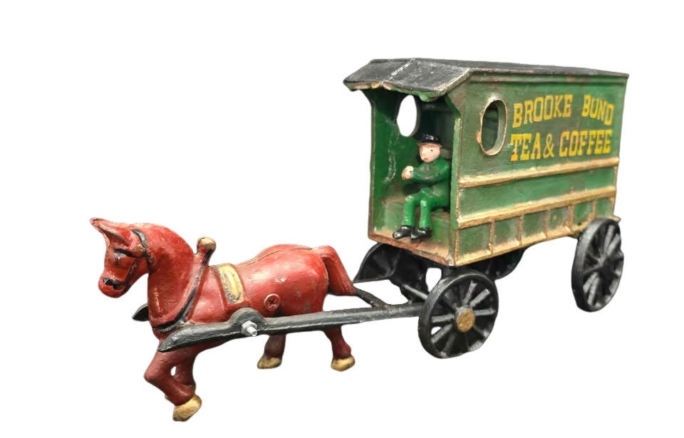 Vintage cast Iron horse and buggy toys