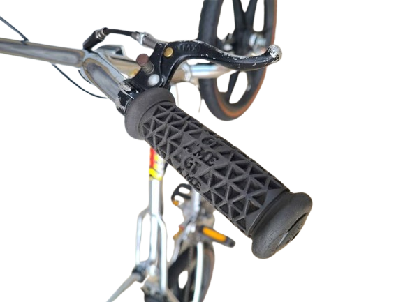 100% original other than tires and grips. OG but in great shape