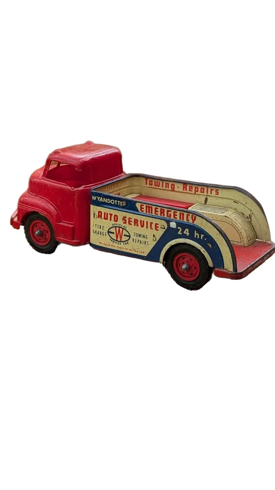 Vintage 1950's Wyandotte Toy Truck