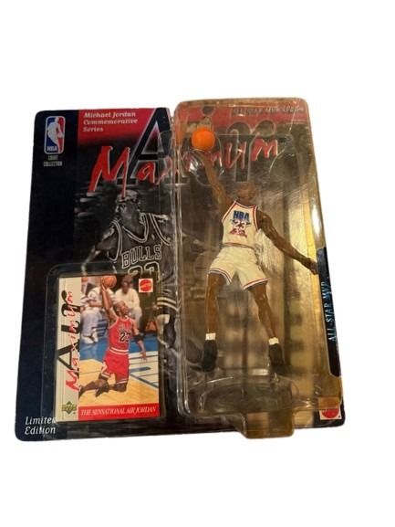 Vintage 1996 Michael Jordan figure new in box with card