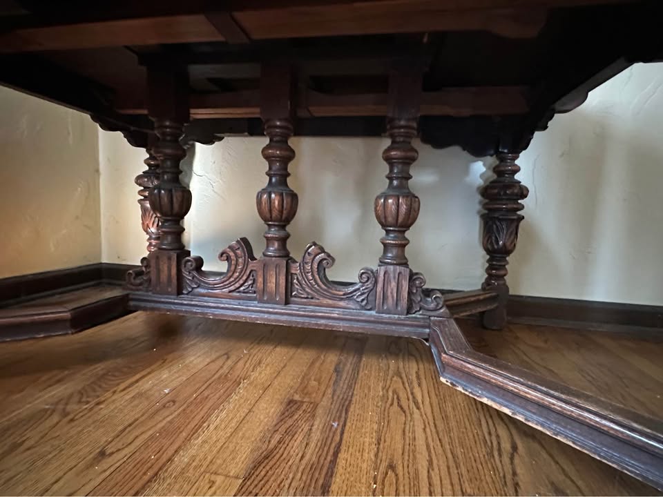 Antique table - Vintage and extendable