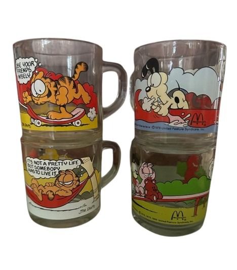 Vintage 1970s McDonalds Garfield Characters collectible Glass Mugs set of 4