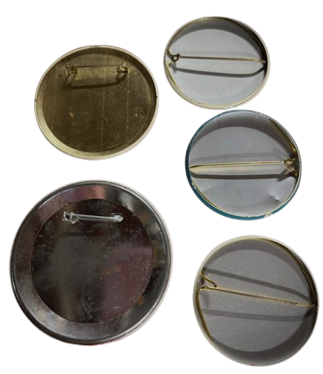 Vintage Schlitz buttons~ beer and bar collectibles