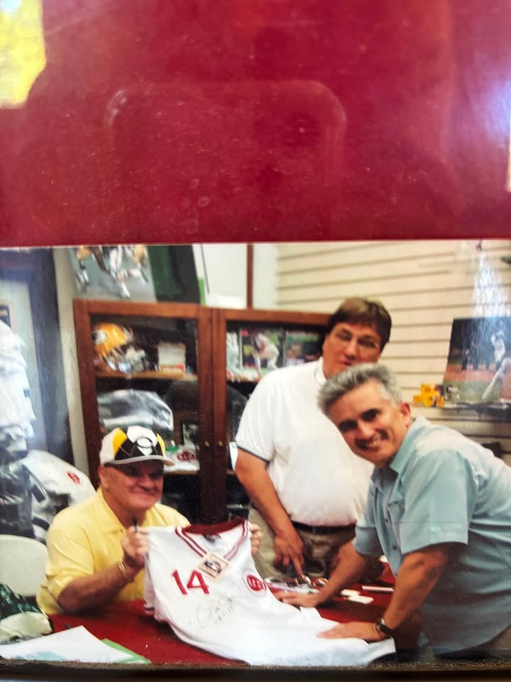 Pete Rose signed and professionally framed Cincinnati Reds jersey. Measures 36”x43”