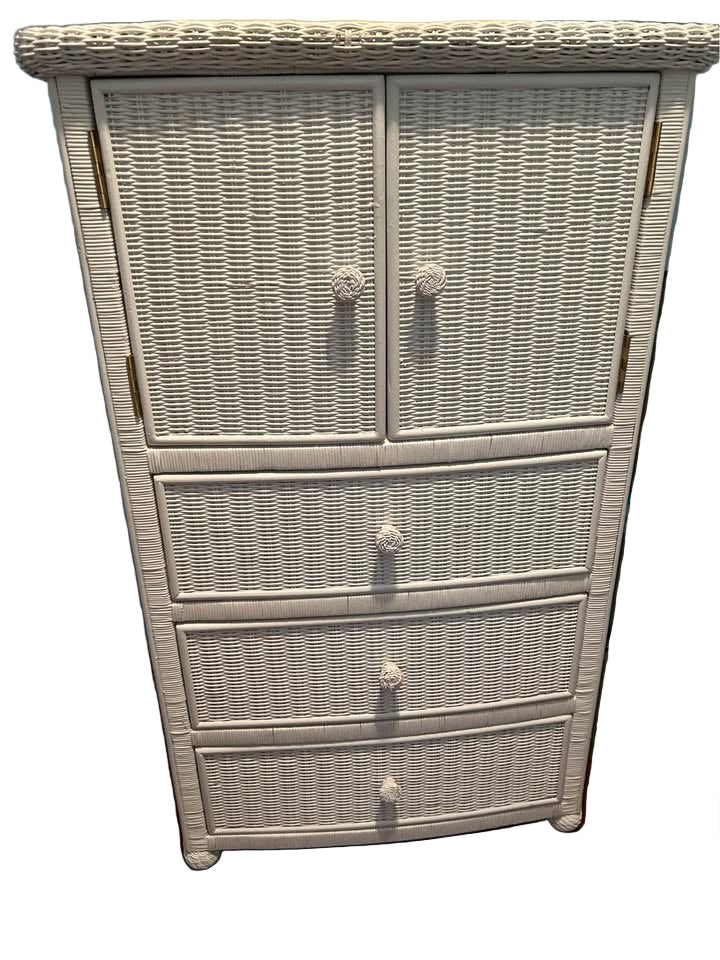 White wicker bedroom furniture