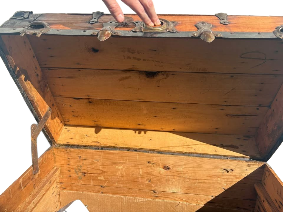 antique steamer trunk