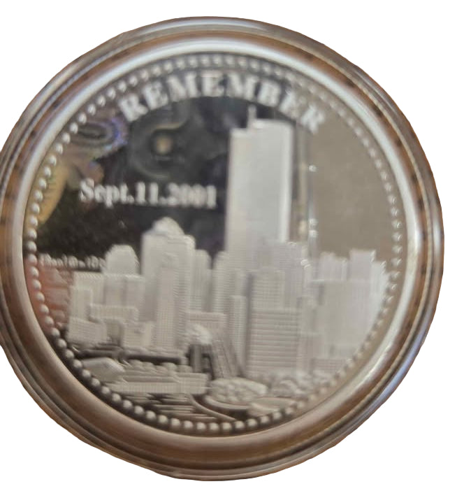 Challenger silver color 1.5" coin set