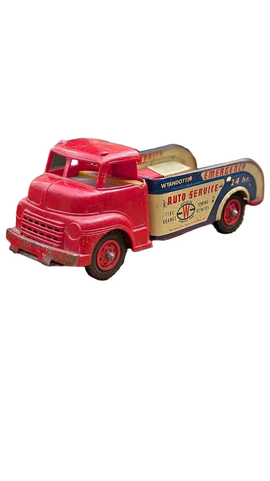 Vintage 1950's Wyandotte Toy Truck