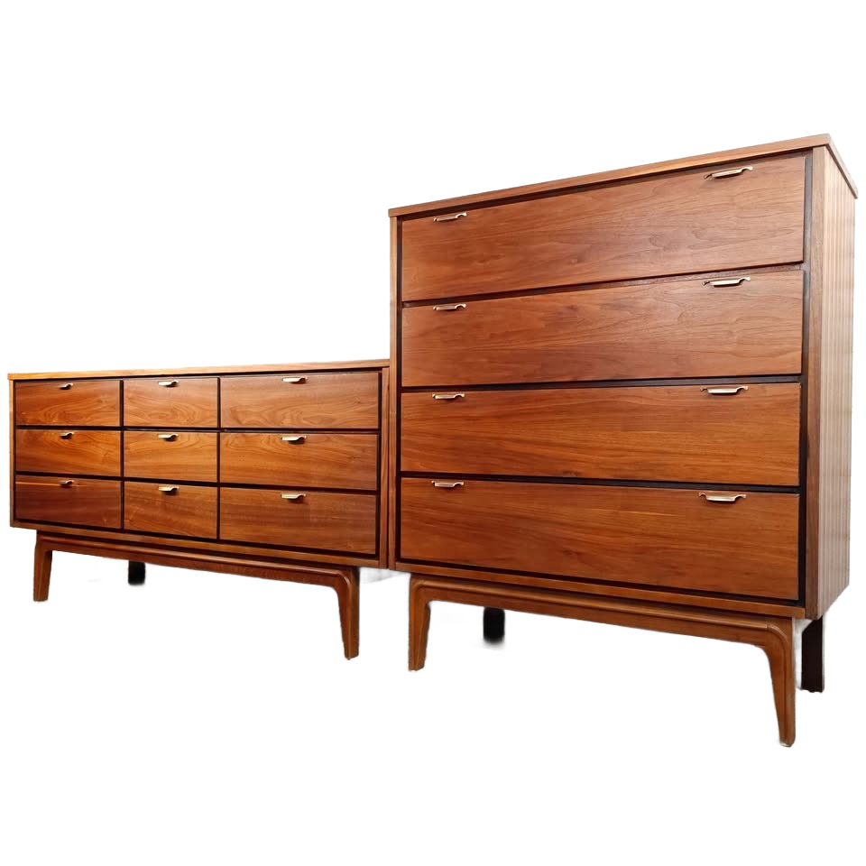 Exceptional RESTORED Mid Century Bedroom Set Available! Impeccable Dresser Queen Bed Mirror