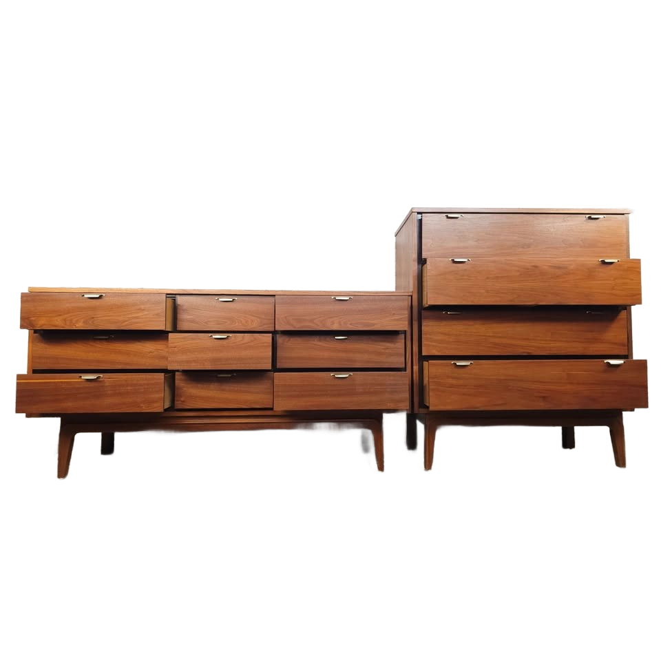 Exceptional RESTORED Mid Century Bedroom Set Available! Impeccable Dresser Queen Bed Mirror