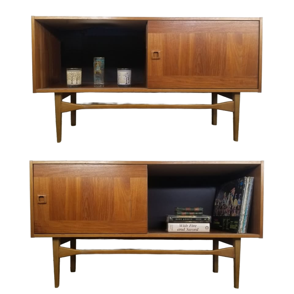 Slim Slick Beauty Danish Modern Mid Century Teak Credenza Bar LP Cabinet