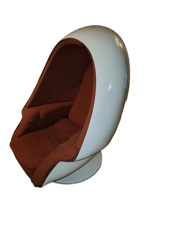 1970s Lee West Egg chair, This chair is vintage and original