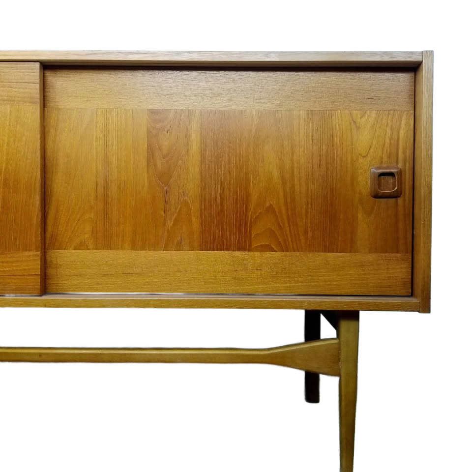 Slim Slick Beauty Danish Modern Mid Century Teak Credenza Bar LP Cabinet