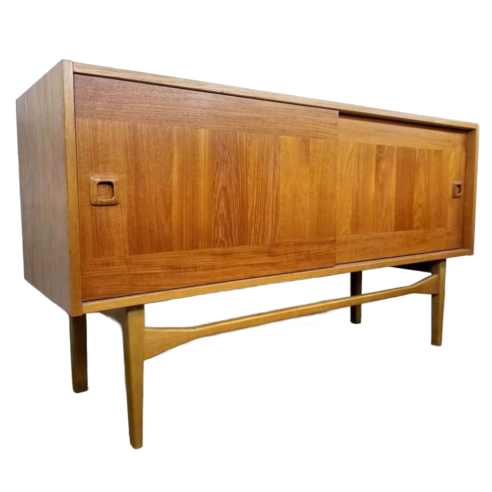 Slim Slick Beauty Danish Modern Mid Century Teak Credenza Bar LP Cabinet