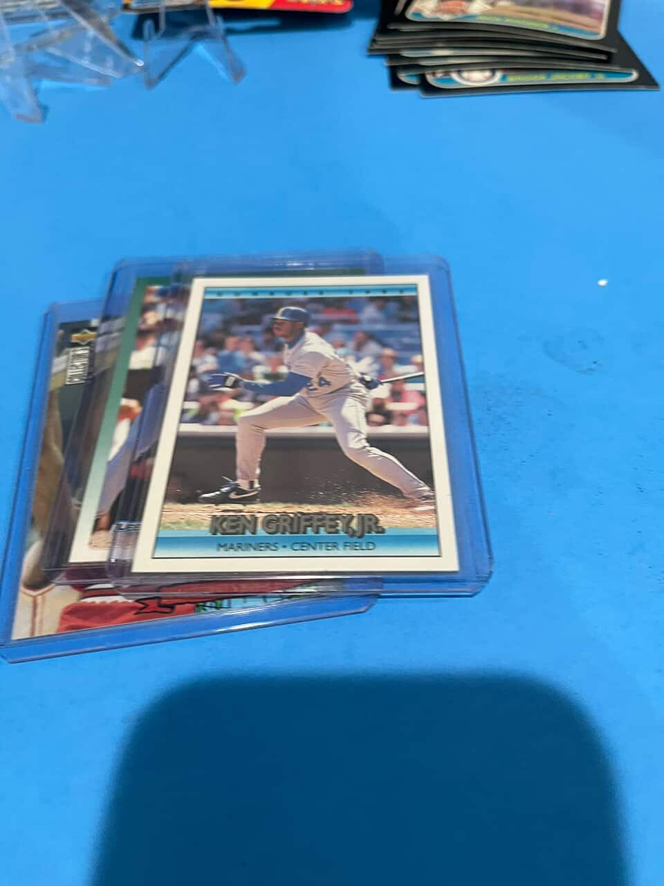 Ken Griffey Jr. Trading Cards Lot of 4