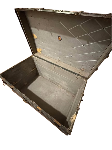 Antique vintage steamer trunk coffee table