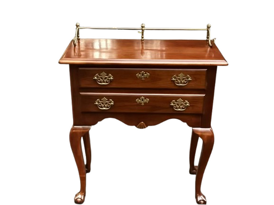 Vintage Queen Anne Style Lowboy; Dressing Table; Side Table; Accent Table; Console