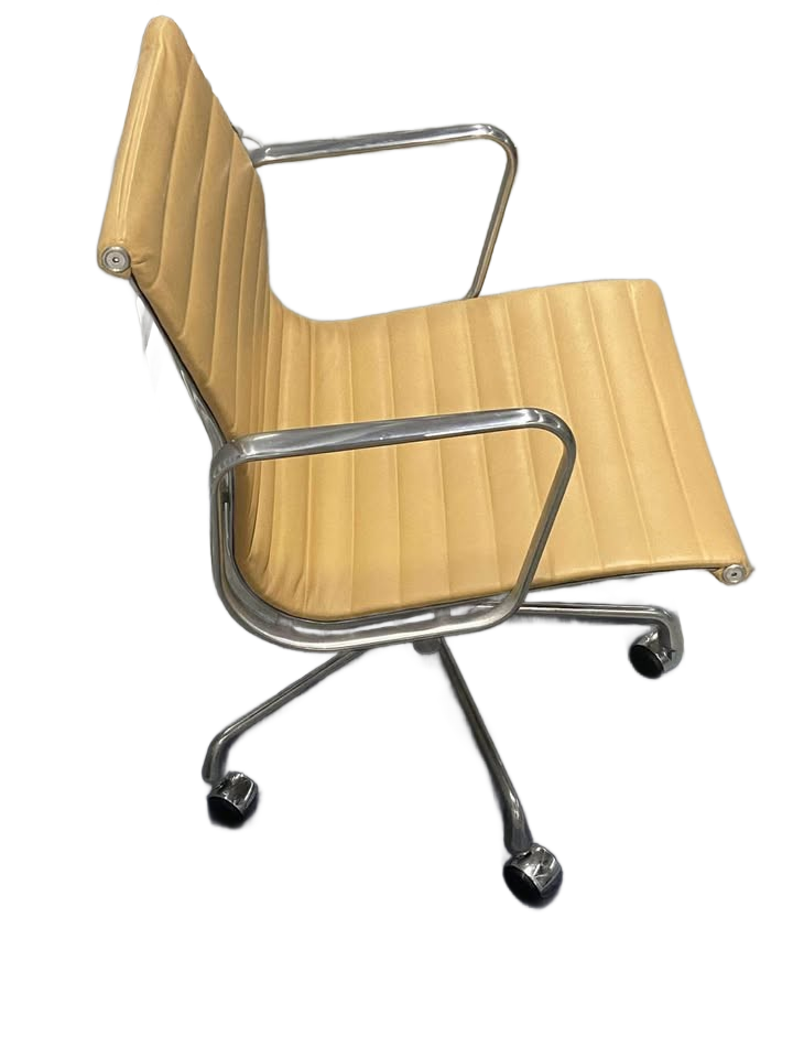 Herman Miller Aluminum Group Management Chair Vinyl Tan