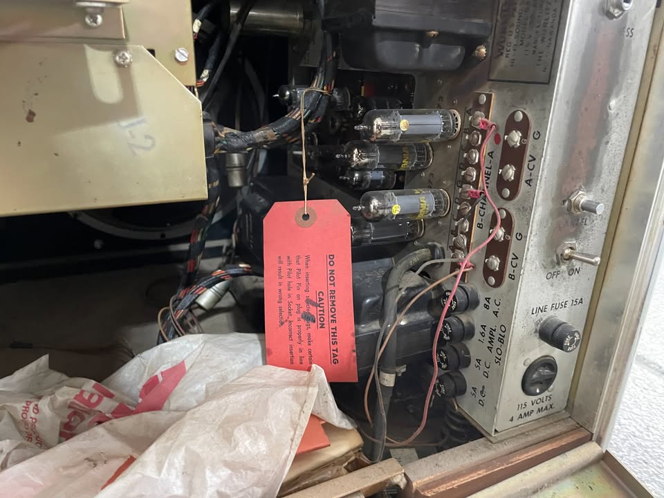 Wurlitzer 2610 Jukebox – Vintage Mid-Century