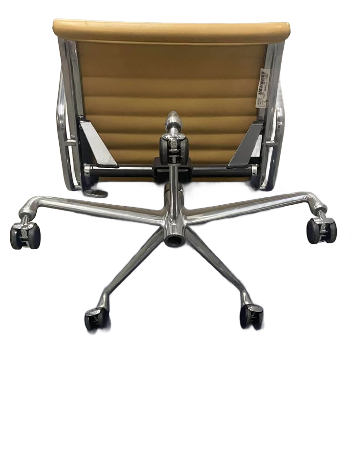 Herman Miller Aluminum Group Management Chair Vinyl Tan