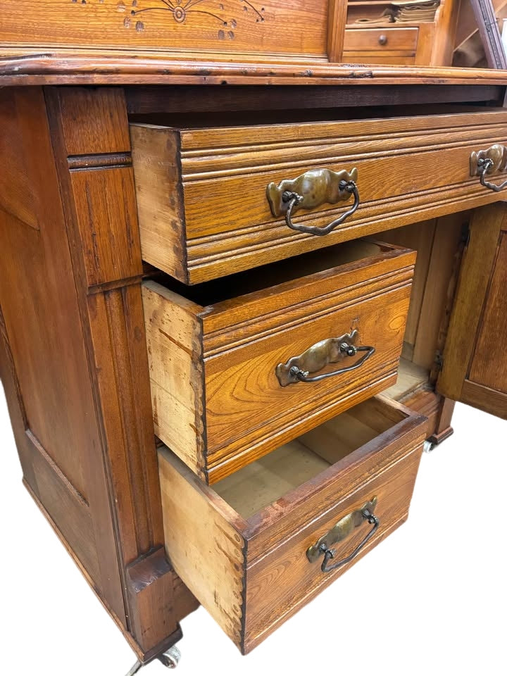 Old Vintage Antique Spoon-carved Wash Stand w/Towel Bar & Porcelain Casters