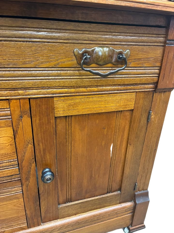 Old Vintage Antique Spoon-carved Wash Stand w/Towel Bar & Porcelain Casters