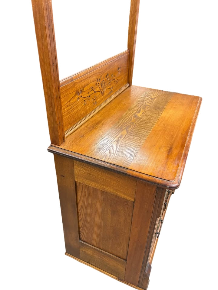 Old Vintage Antique Spoon-carved Wash Stand w/Towel Bar & Porcelain Casters