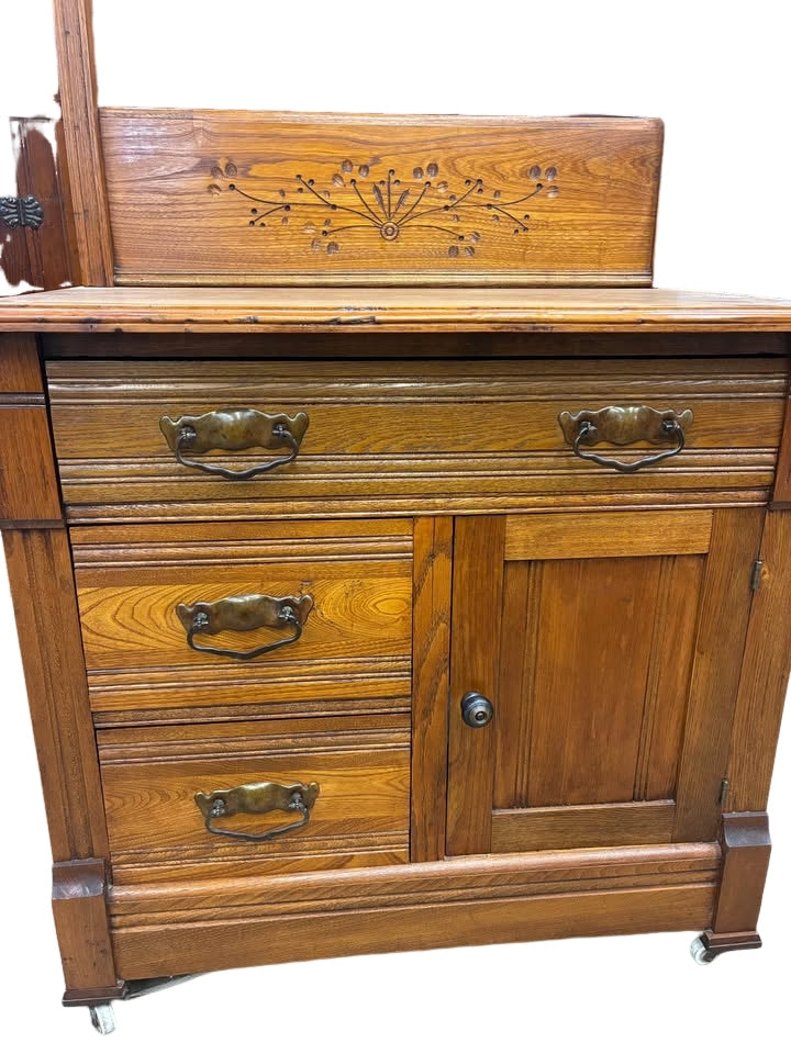 Old Vintage Antique Spoon-carved Wash Stand w/Towel Bar & Porcelain Casters