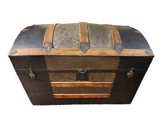 Authentic Victorian/Edwardian Dome-Top Steamer Trunk