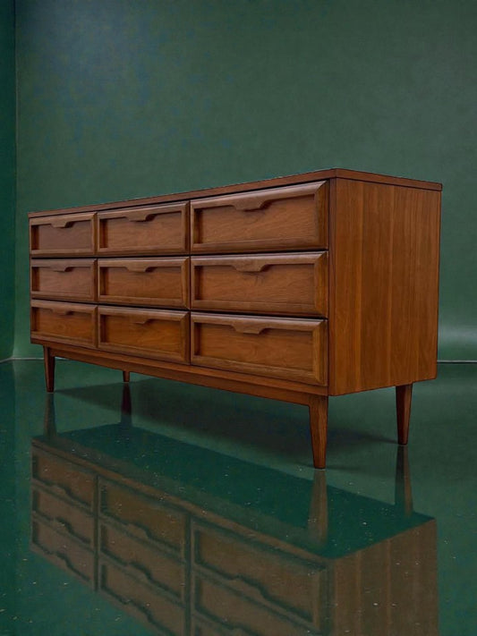 Bassett MCM dresser