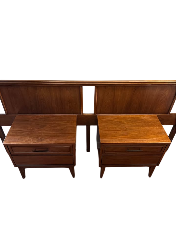 Mid Century Dixie King Headboard And Nightstands