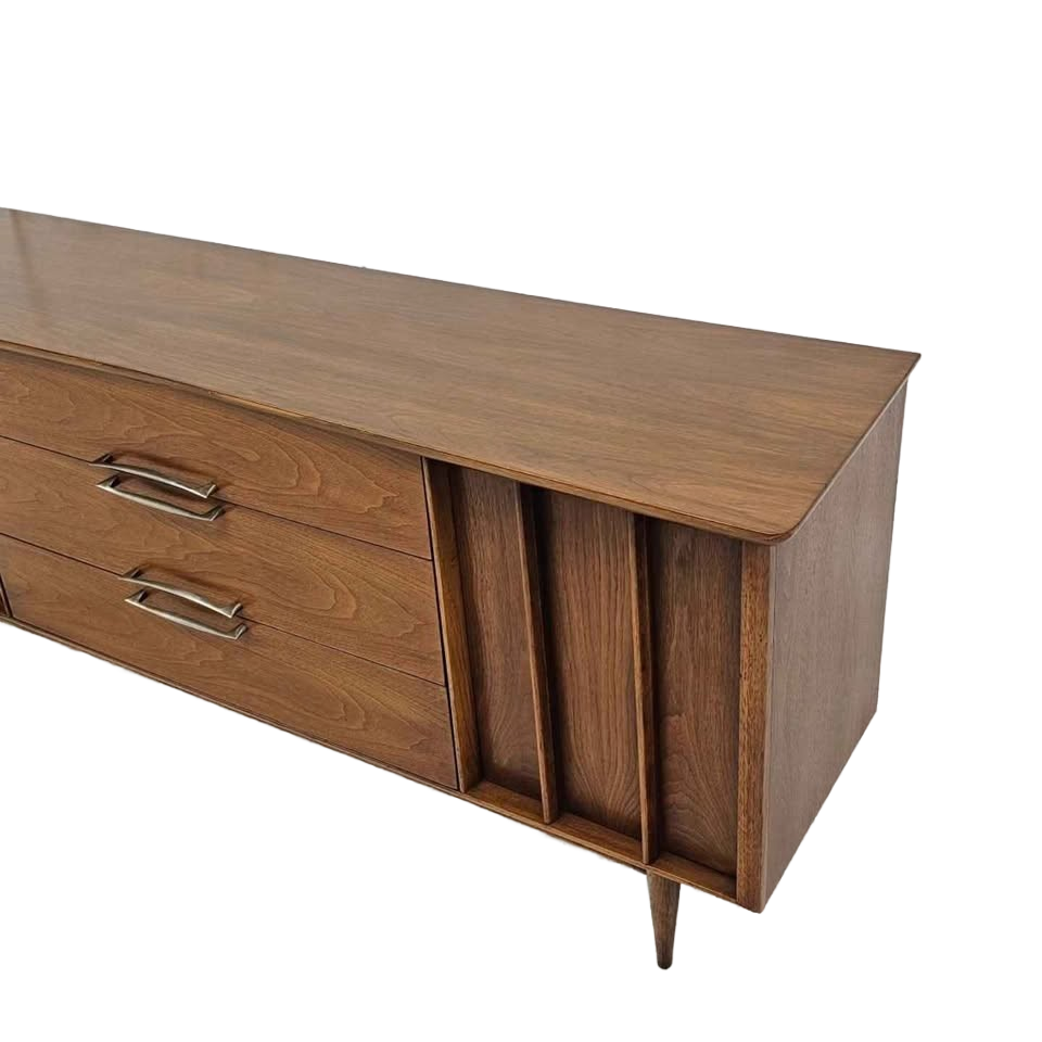 Midcentury Modern Dresser / Credenza