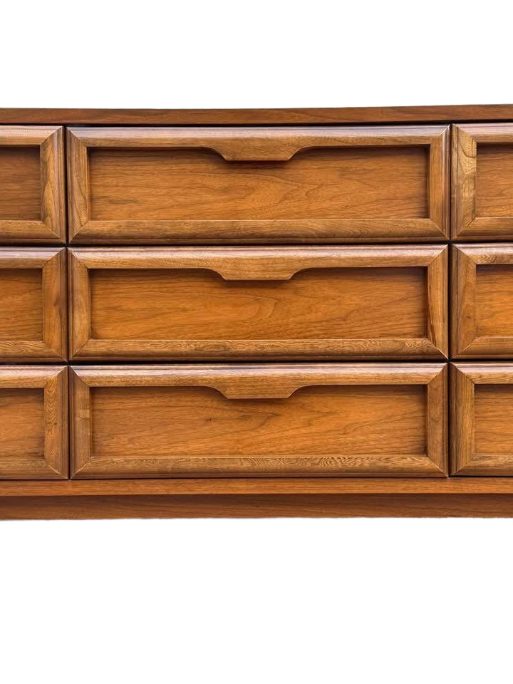 Bassett MCM dresser