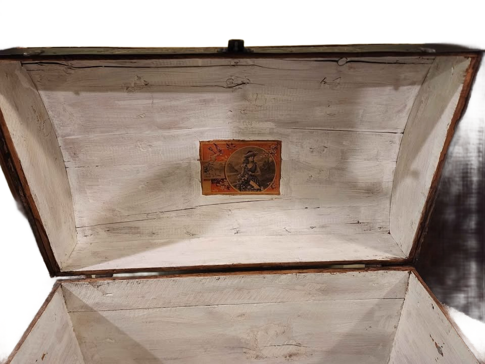 Authentic Victorian/Edwardian Dome-Top Steamer Trunk