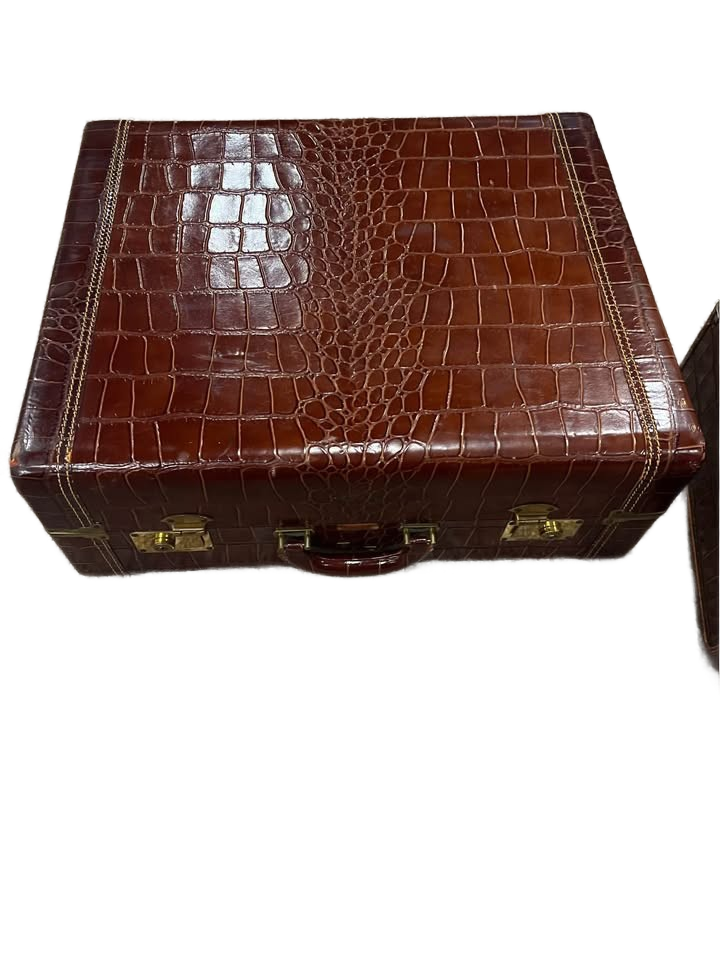 Vintage Suitcases 3 High End