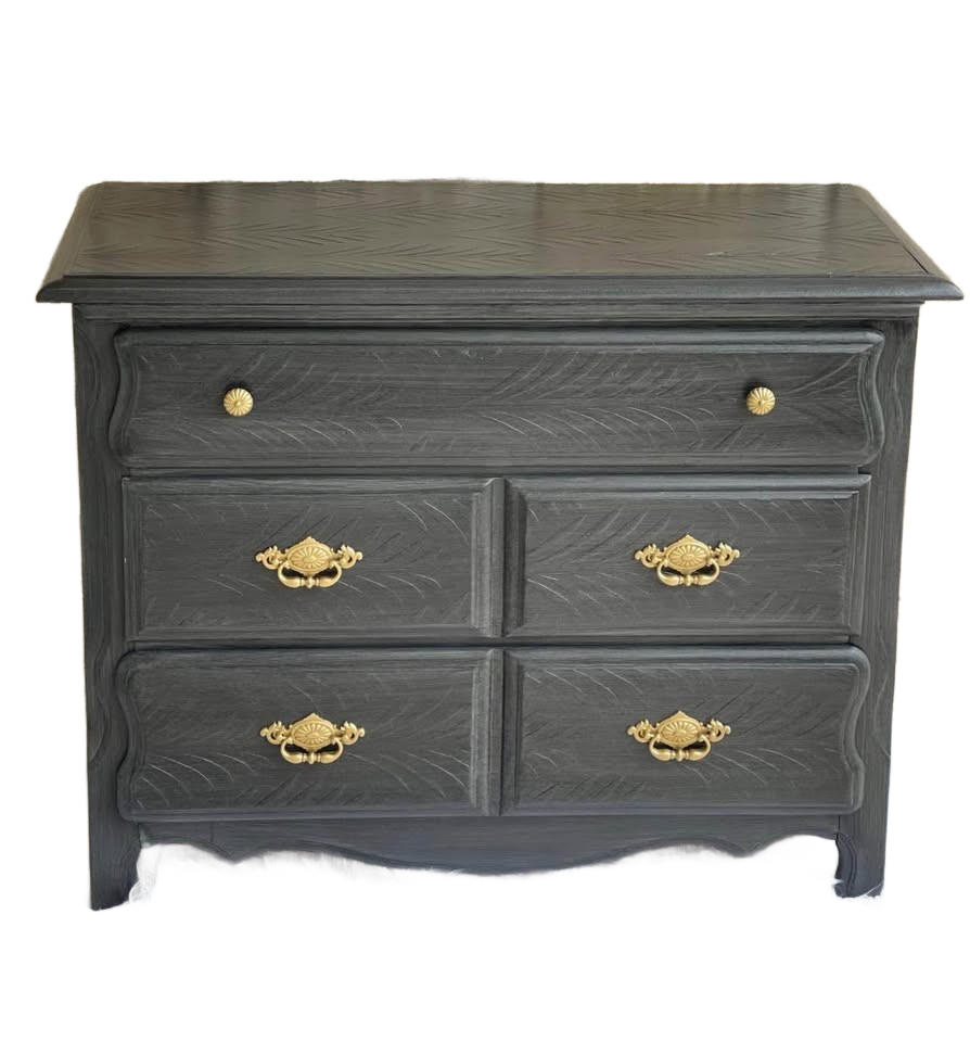 Stanley furniture 5 drawers Entrance Piece/Dresser/Vanity with mirror