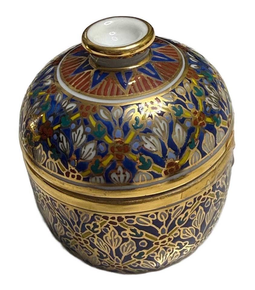 Beautiful Hand Painted Benjarong Small Trinket Jar/Dish With Lid Gold Set of 3