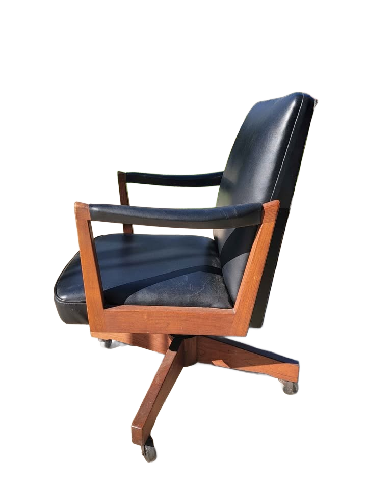 Vintage MCM Mid-Century Modern Gunlocke Walnut Executive Office Desk Chair Jens Risom Style