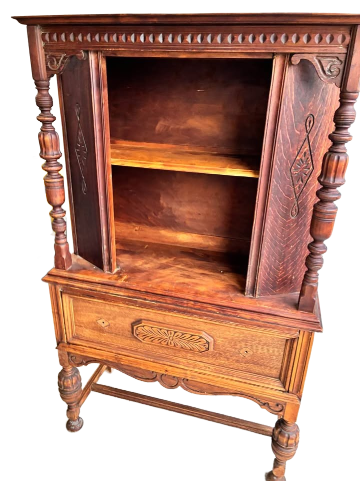 Solid oak Georgian style, China cabinet with plate rails, missing front door, and handles