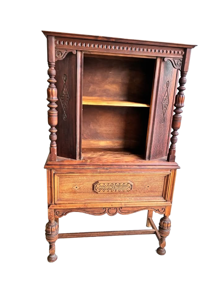 Solid oak Georgian style, China cabinet with plate rails, missing front door, and handles