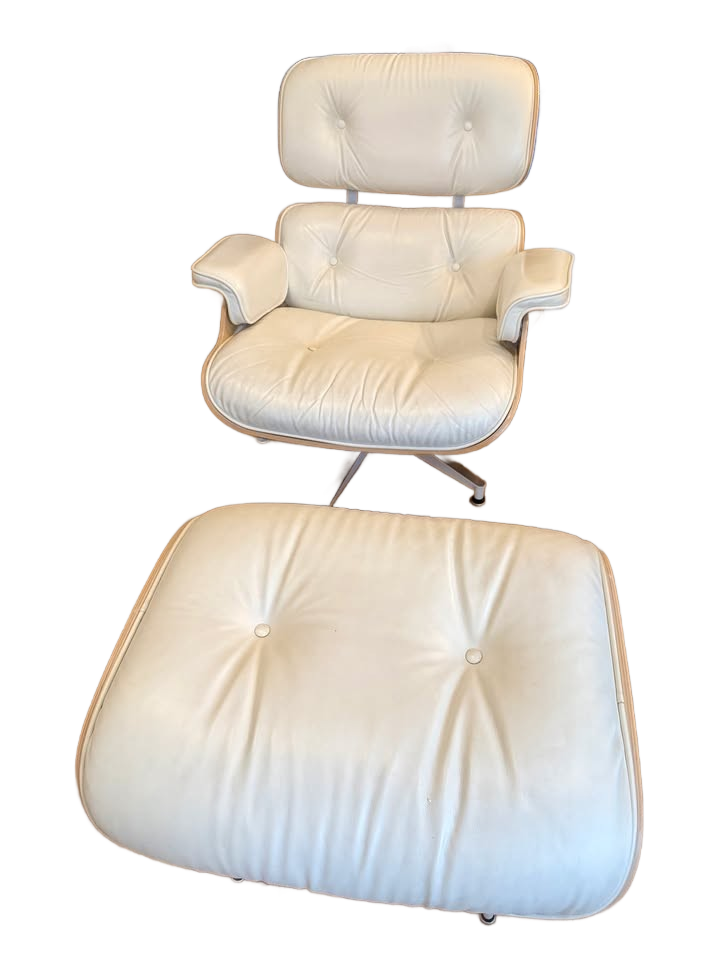 Authentic Herman Miller Eames Lounge Chair and Ottoman