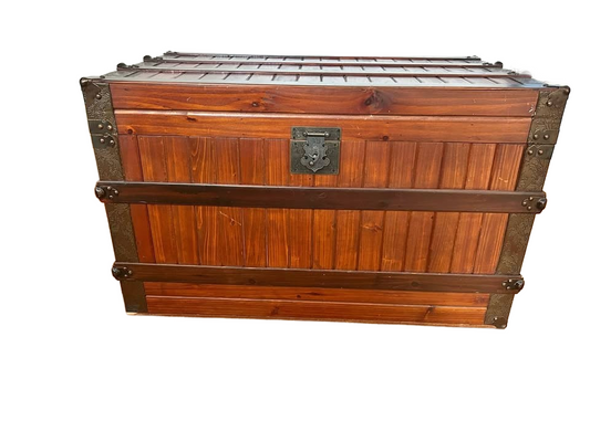 Decorative storage trunk