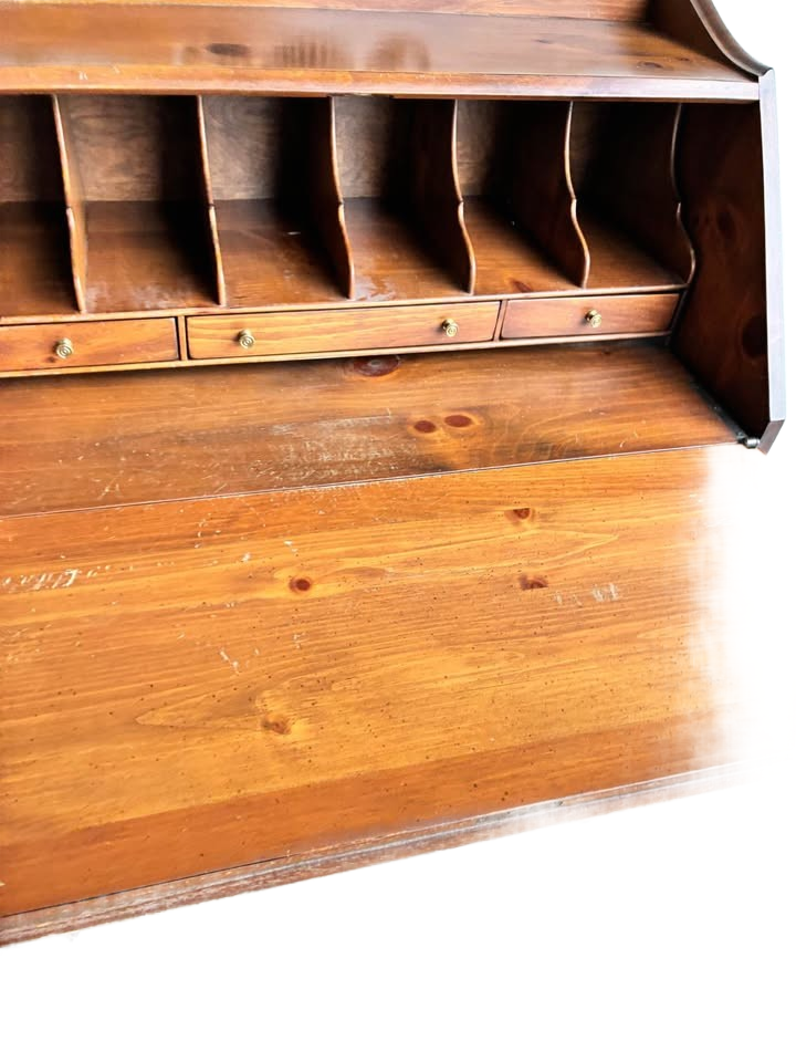 Beautiful ETHAN ALLEN Vintage, French Provençal style secretary desk