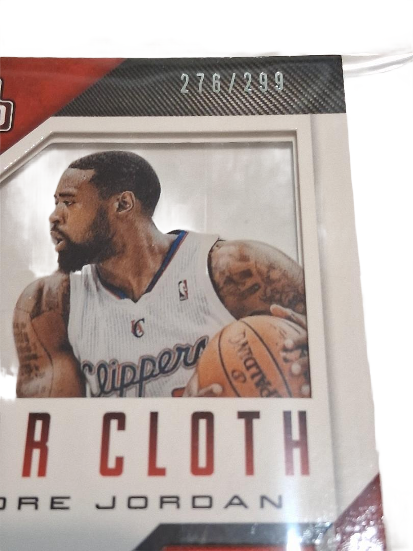 2014–15 Panini Totally Certified DeAndre Jordan #8 276/299 Clear Cloth Jersey Red